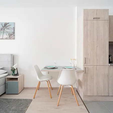 Lejlighedshotel Westside Garden By Firsthost 4*