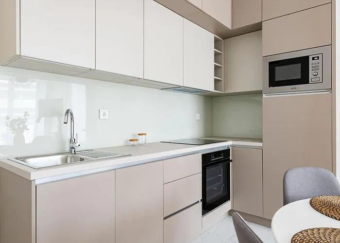 Westside Garden By Firsthost Aparthotel 4*