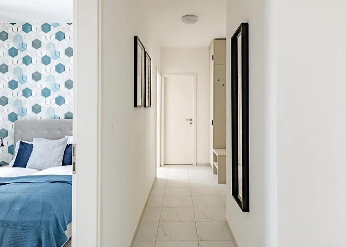 Aparthotel Westside Garden By Firsthost 4*