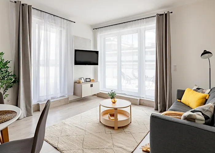 Aparthotel Westside Garden By Firsthost 4*
