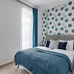 Westside Garden By Firsthost 4*