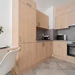 Apart Otel Westside Garden By Firsthost Budapeşte