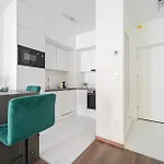 Westside Garden By Firsthost Apart Otel Budapeşte