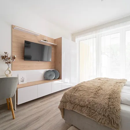 Apart-hotel Westside Garden By Firsthost
