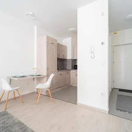 Westside Garden By Firsthost Apart-hotel 4*