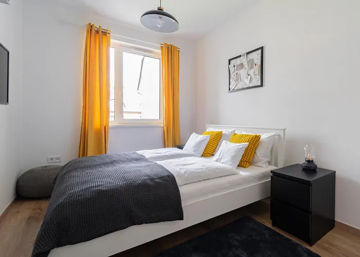 Westside Garden By Firsthost Apart Otel 4*
